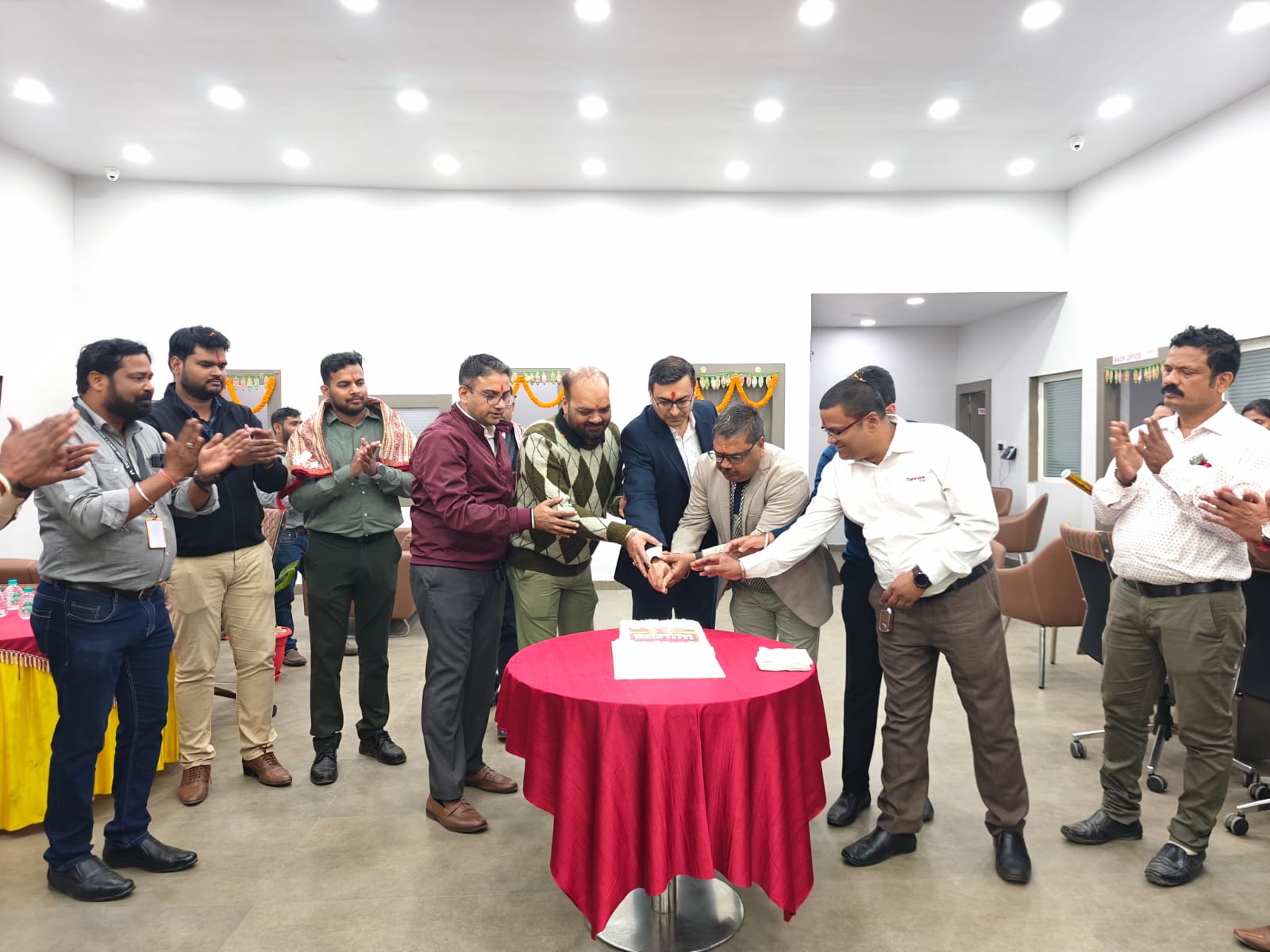 ସିଦ୍ଧି ଲଷ୍ମୀ ମୋଟର୍ସର ନୂଆ Mahindra Commercial ସୋରୁମର ଉଦଘାଟନ